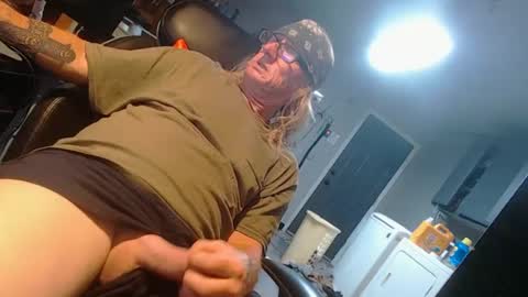 Snapshot of handystud33 chatting on September 2025 02:07:02 PM handystud33 online show from September 2025 02:07:02 PM