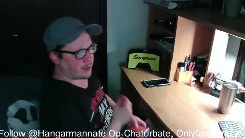 Snapshot of hangarmannate chatting on May 2026 01:12:02 AM Nate online show from May 2026 01:12:02 AM