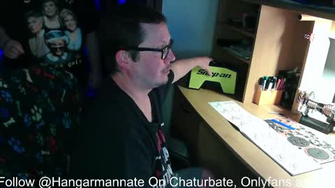 Snapshot of hangarmannate chatting on May 2026 10:50:03 PM Nate online show from May 2026 10:50:03 PM