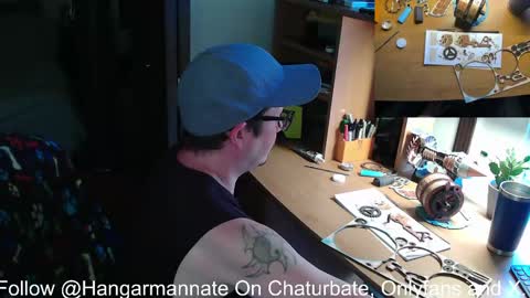 Snapshot of hangarmannate chatting on May 2026 10:28:01 PM Nate online show from May 2026 10:28:01 PM