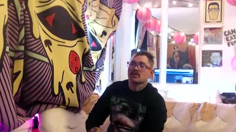 Snapshot of hankrams chatting on December 2024 08:38:02 PM hank rams online show from December 2024 08:38:02 PM