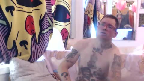 Snapshot of hankrams chatting on December 2025 03:10:01 PM hank rams online show from December 2025 03:10:01 PM