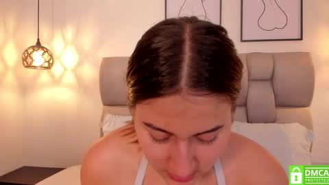 Snapshot of hanna__evans_ chatting on April 2026 10:51:02 AM hanna__evans_ online show from April 2026 10:51:02 AM