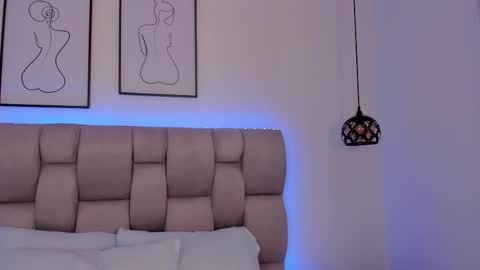 Snapshot of hanna__evans_ chatting on May 2026 11:48:01 AM hanna__evans_ online show from May 2026 11:48:01 AM