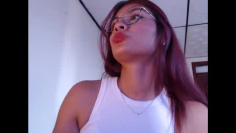 Snapshot of hanna_beily chatting on February 2026 06:08:01 PM hanna online show from February 2026 06:08:01 PM