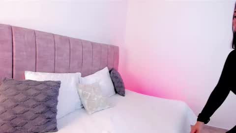 hanna_bunny15 online show from February 2026 09:55:01 PM