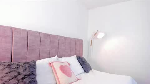 hanna_bunny15 online show from February 2026 09:48:02 PM