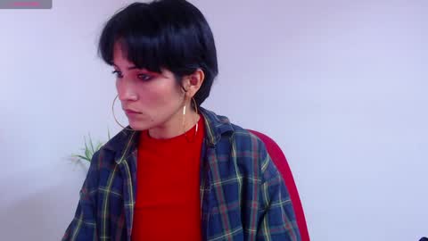 Sara online show from January 2025 04:33:01 PM