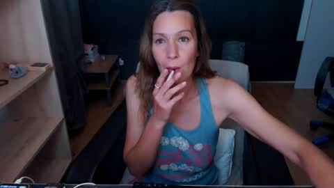 hanna_ha online show from June 2026 08:02:01 PM