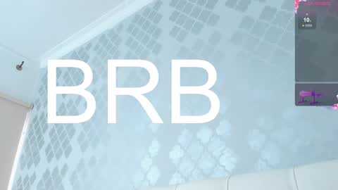 Snapshot of hanna_kiim chatting on January 2025 03:50:01 PM online show from January 2025 03:50:01 PM