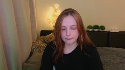 Snapshot of hanna_melon chatting on February 2025 10:13:01 PM Hanna next stream is Mo 8pm-6am by CET online show from February 2025 10:13:01 PM