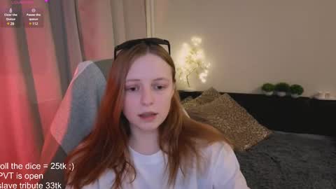 Snapshot of hanna_melon chatting on February 2025 04:55:01 PM Hanna next stream is Mo 8pm-6am by CET online show from February 2025 04:55:01 PM