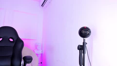 Snapshot of hanna_moonlight_ chatting on February 2025 10:54:01 PM Hanna online show from February 2025 10:54:01 PM