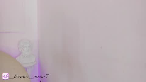 Snapshot of hanna_moonlight_ chatting on March 2025 11:42:02 PM Hanna online show from March 2025 11:42:02 PM