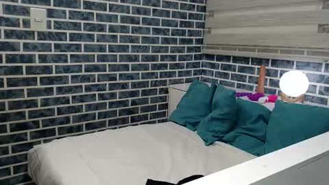 hanna_moons online show from April 2026 06:19:01 AM