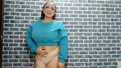 Snapshot of hanna_moons chatting on April 2026 12:57:02 AM hanna_moons online show from April 2026 12:57:02 AM