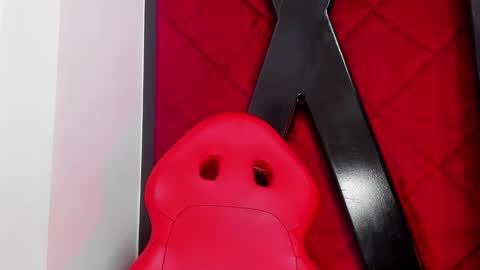 Snapshot of hanna_slut chatting on December 2024 02:08:01 AM EVA online show from December 2024 02:08:01 AM