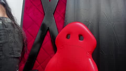 Snapshot of hanna_slut chatting on January 2025 02:25:01 AM EVA online show from January 2025 02:25:01 AM