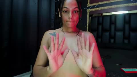 Snapshot of hanna_slut chatting on January 2025 05:37:02 AM EVA online show from January 2025 05:37:02 AM