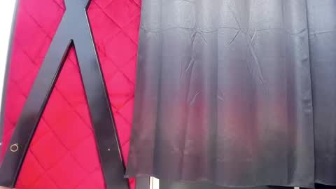 Snapshot of hanna_slut chatting on February 2025 04:15:01 AM EVA online show from February 2025 04:15:01 AM