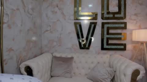 Snapshot of hanna_slut chatting on October 2025 10:15:01 AM EVA online show from October 2025 10:15:01 AM