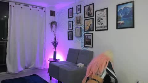 Hanna Capicorn online show from March 2025 06:28:02 AM