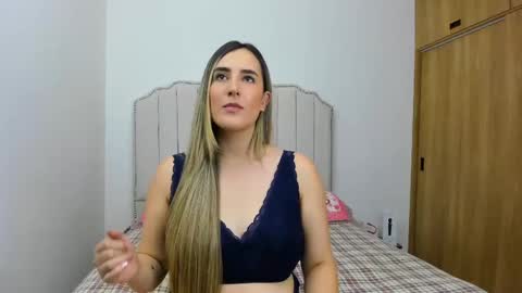 Hanna online show from January 2025 08:42:01 PM