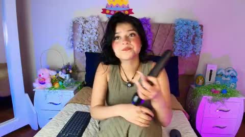 Snapshot of hannaa_cute chatting on April 2026 12:00:02 PM Hanna 3 online show from April 2026 12:00:02 PM