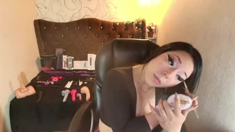 Hanna online show from July 2026 01:51:01 PM
