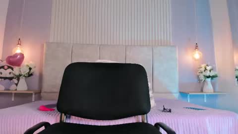 hannadanniels online show from June 2026 03:37:02 PM