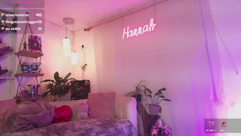 hannah_lovee online show from July 2026 07:23:02 AM