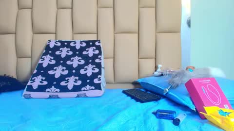 hannah_teehn online show from October 2025 07:36:01 PM