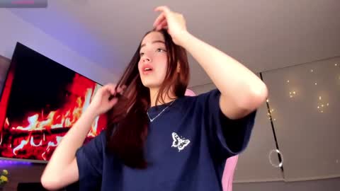 Snapshot of hannah_xoxo_ chatting on January 2025 11:22:02 PM Hannah online show from January 2025 11:22:02 PM