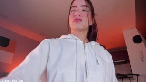 Snapshot of hannah_xoxo_ chatting on February 2025 10:54:01 PM Hannah online show from February 2025 10:54:01 PM