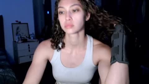 Snapshot of hannahbreeze chatting on May 2026 01:57:16 AM Hannah Breeze online show from May 2026 01:57:16 AM