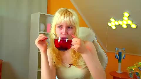 Hannah online show from July 2026 06:27:02 AM