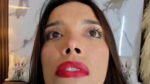 Hannahill69 online show from February 2025 05:00:01 AM