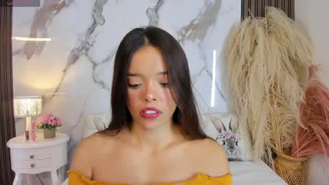 Hannahill69 online show from April 2026 04:50:01 AM