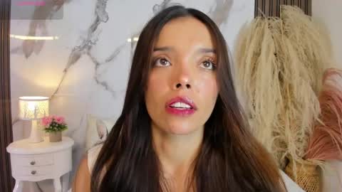 Hannahill69 online show from May 2026 05:14:01 AM