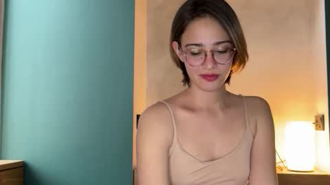 Snapshot of hannahinto chatting on March 2026 12:20:01 PM hannahinto online show from March 2026 12:20:01 PM