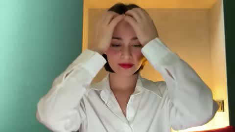 Snapshot of hannahinto chatting on April 2026 02:36:02 PM hannahinto online show from April 2026 02:36:02 PM