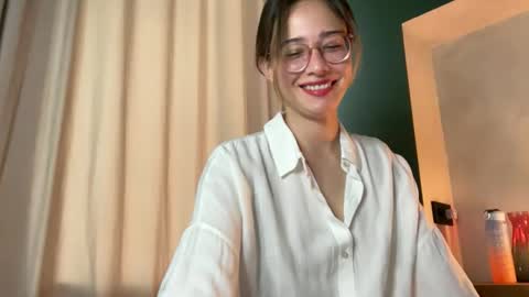 hannahinto online show from May 2026 05:04:01 AM