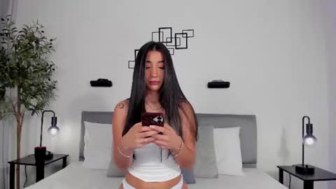 Hanna Os online show from June 2026 11:38:01 AM