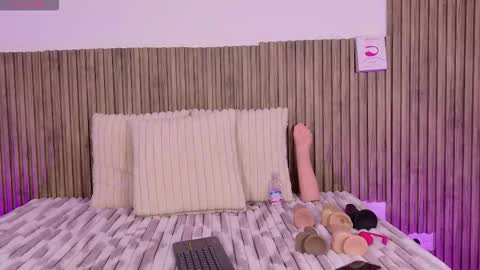 Snapshot of hannarodri chatting on February 2026 12:21:01 PM HELEN online show from February 2026 12:21:01 PM