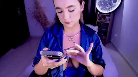 Snapshot of hannasophia_ chatting on June 2026 01:48:01 AM online show from June 2026 01:48:01 AM