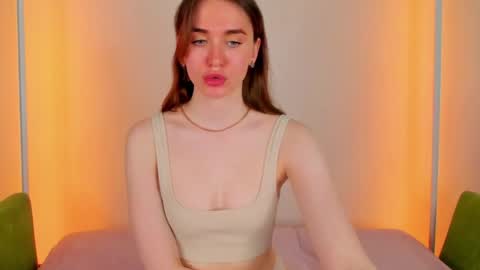 Hannavanilla online show from May 2026 10:36:01 AM
