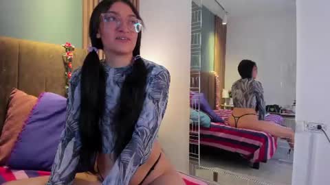 hannawen_ online show from July 2026 04:17:02 AM