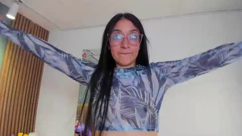 hannawen_ online show from July 2026 03:45:02 AM