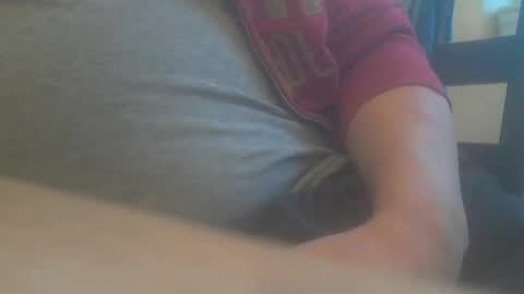 Snapshot of hannes_k chatting on January 2025 03:37:02 PM hannes_k online show from January 2025 03:37:02 PM