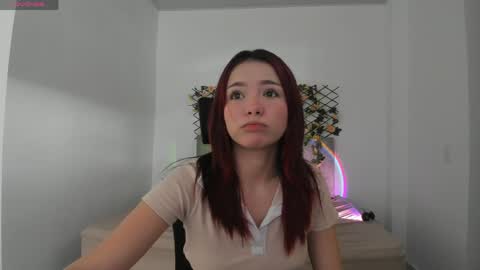 Snapshot of hanni_dulce chatting on May 2026 07:18:02 PM Yumii online show from May 2026 07:18:02 PM
